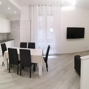 شقة Residenze Niguarda E إيطاليا