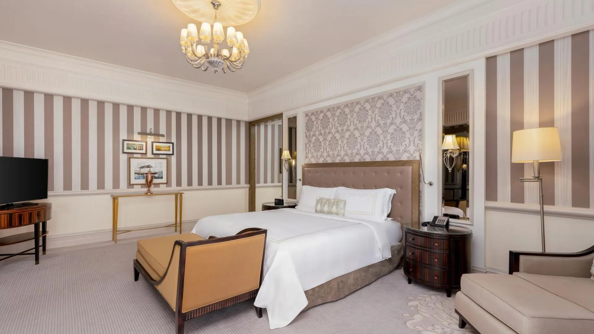 *****  Al Habtoor Palace - Preferred Hotels & Resorts Dubai Förenade Arabemiraten